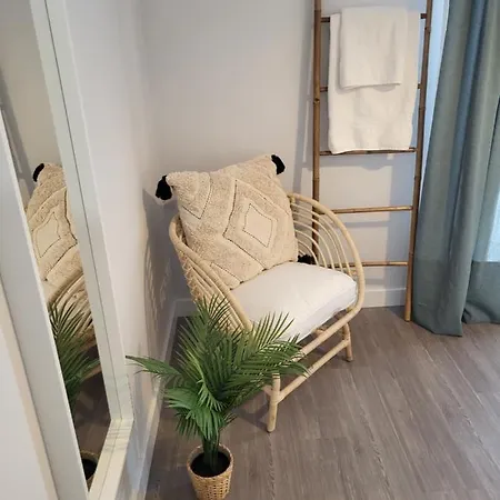 Alazan Jerez Iv-parking Gratis-wifi-netflix